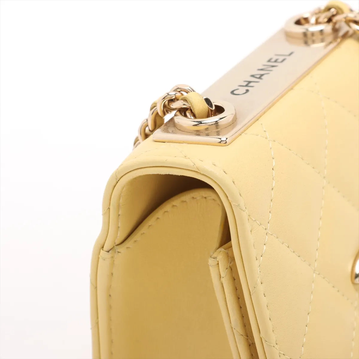 Chanel CC Logo Mini Matelasse Lambskin Single Flap Single Chain Bag Yellow
