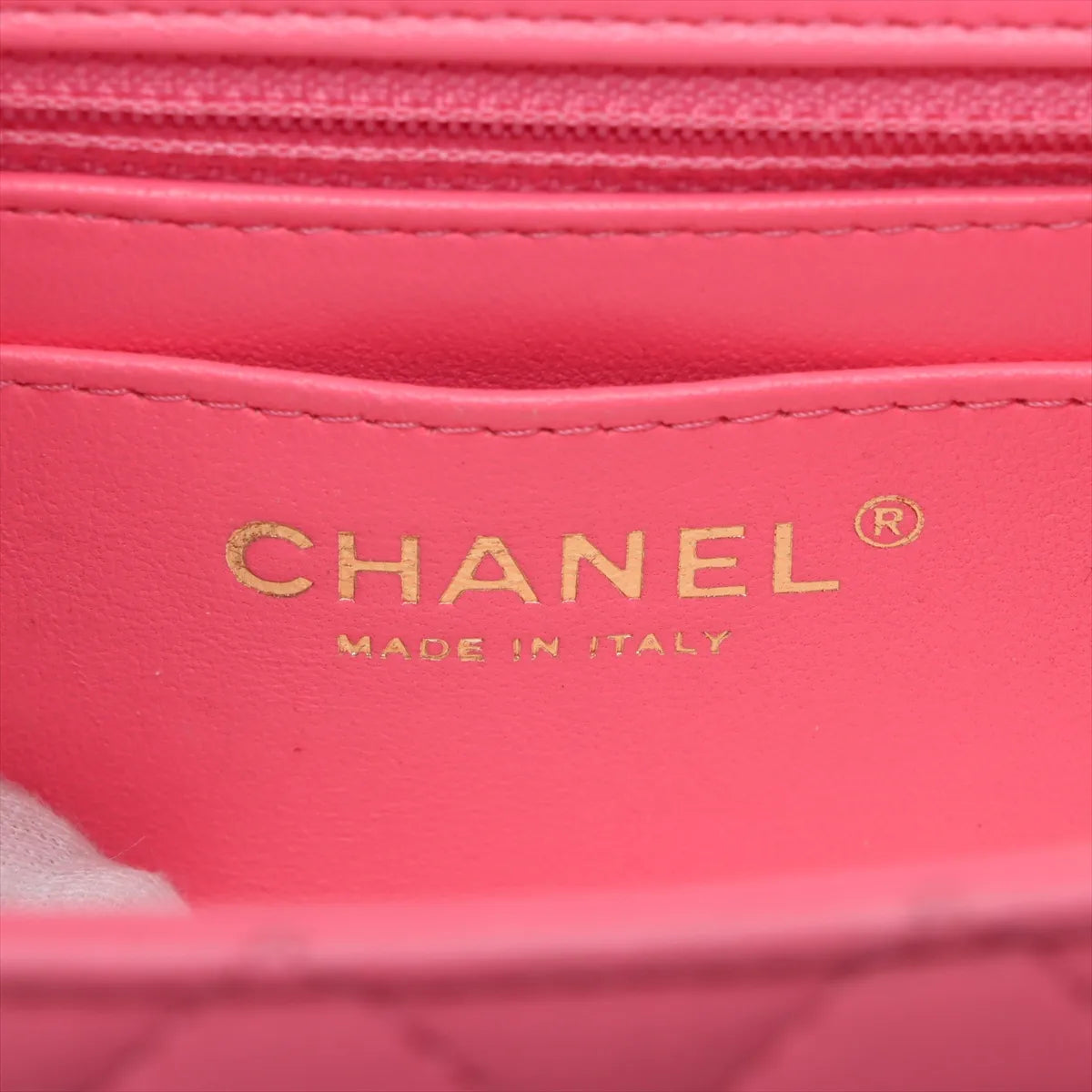 Chanel Mini Matelasse 20 Lambskin Single Flap Single Chain Bag Pink