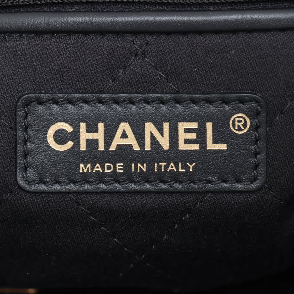 Chanel 22 Shiny Calfskin Small Shoulder Bag Black