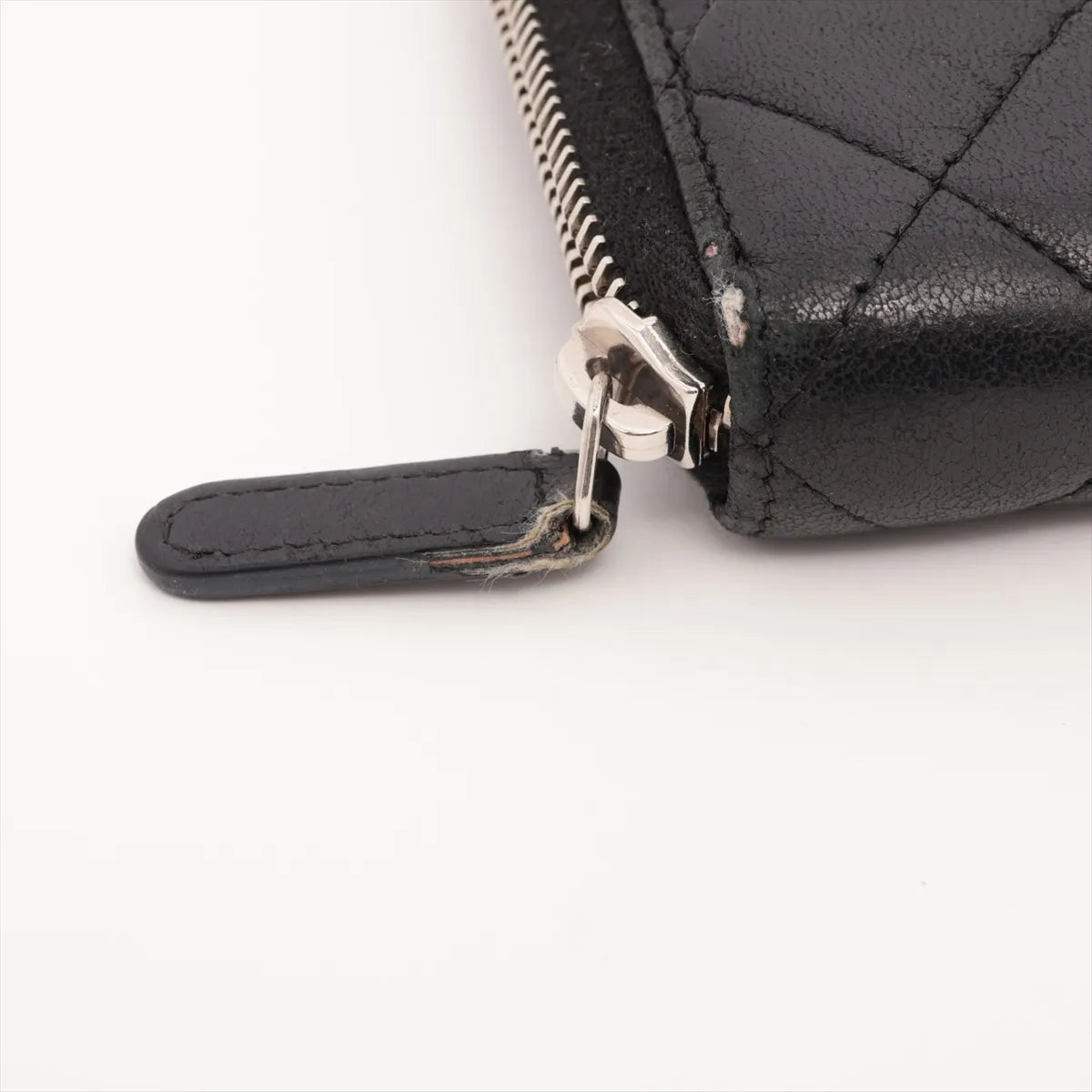 Chanel CC Logo Matelasse Lambskin Zippy Wallet Black