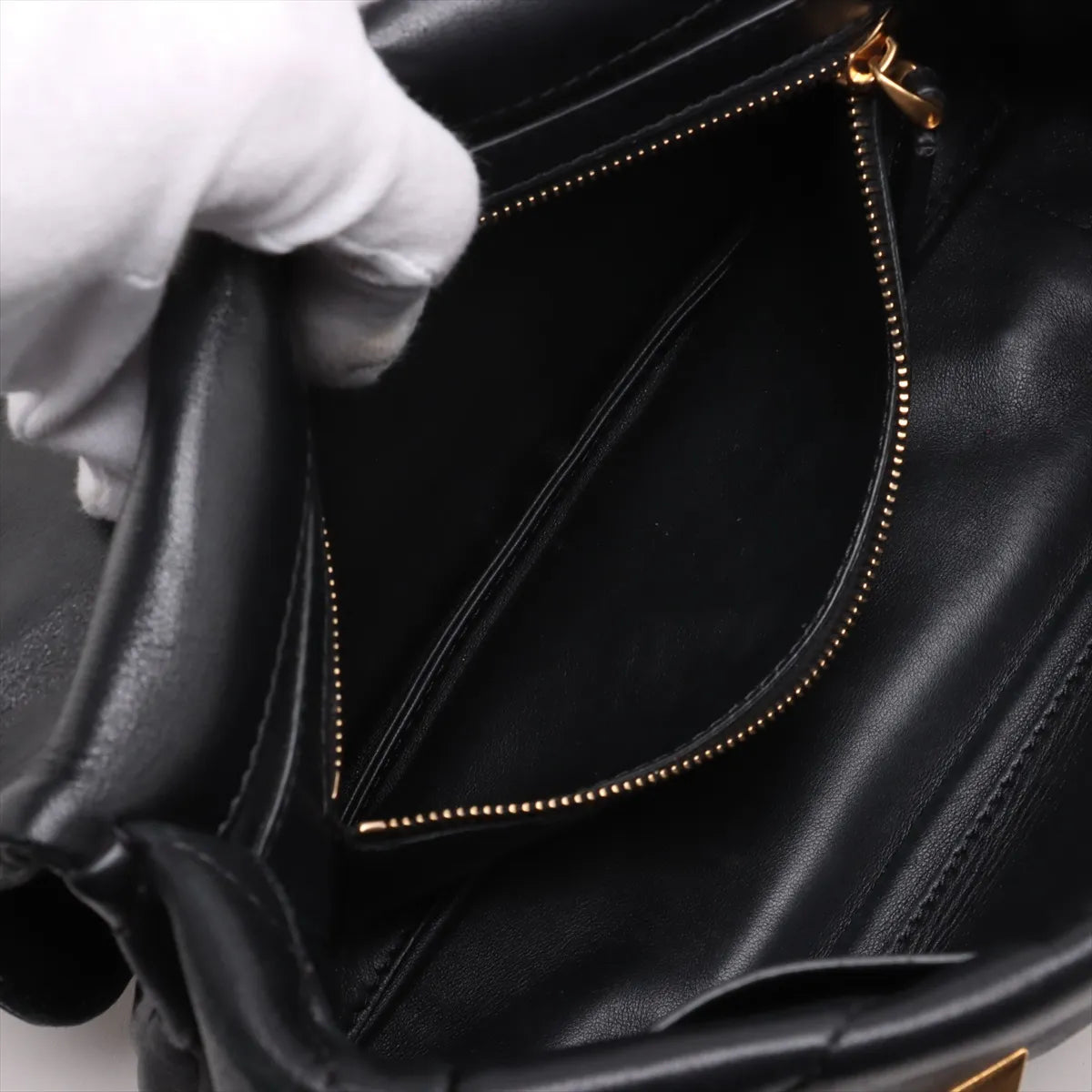 Valentino Garavani Roman Stud Leather Two-Way Chain Shoulder Bag Black