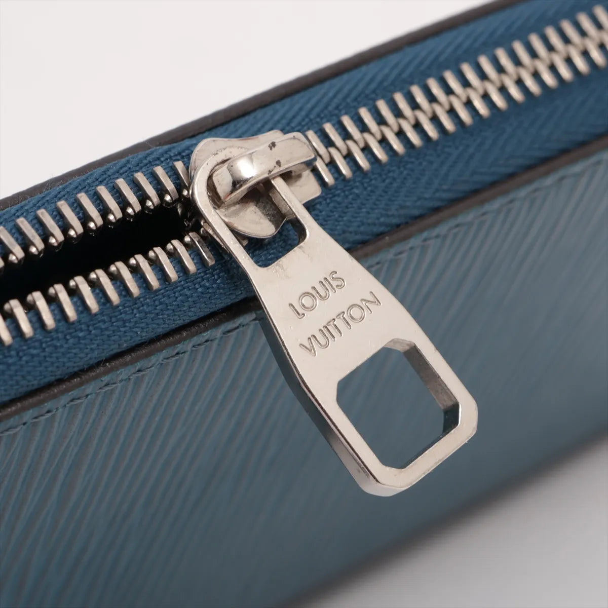 Louis Vuitton Epi Vertical Zippy Wallet Blue
