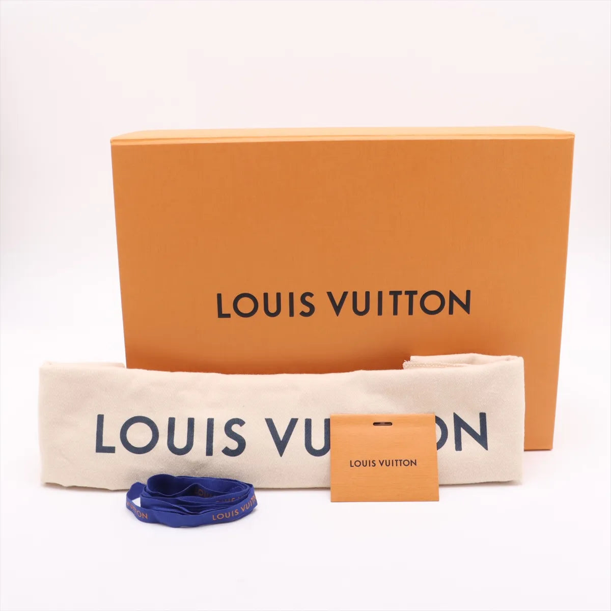 Louis Vuitton Monogram Shadow Discovery Bum Bag Black