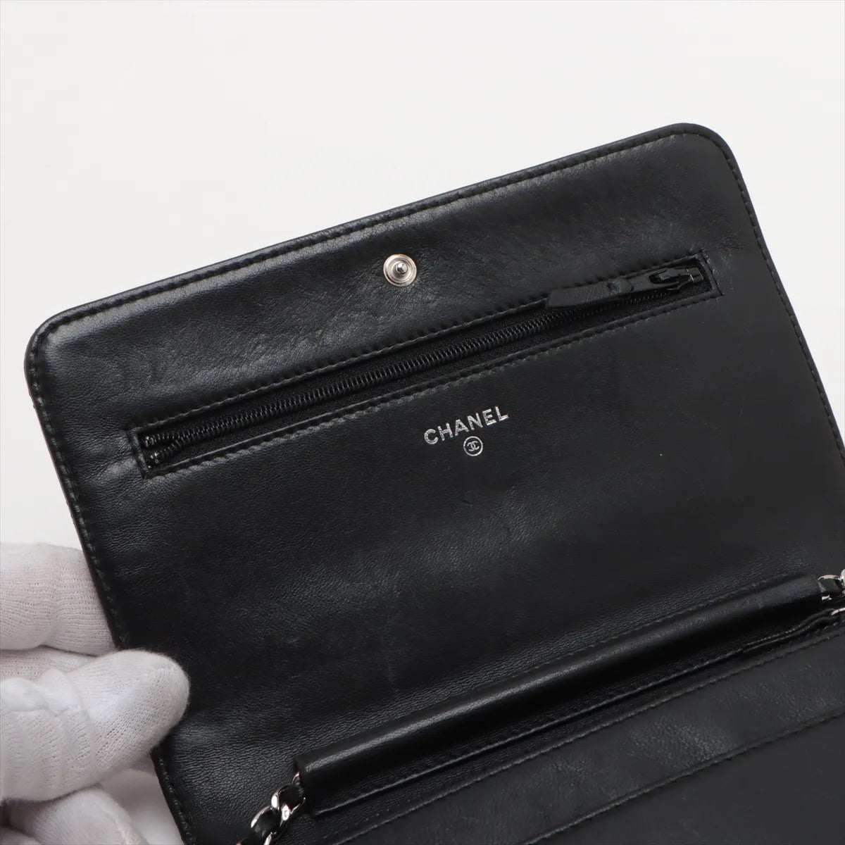 Chanel CC Logo Matelasse Lambskin Chain on Wallet Black