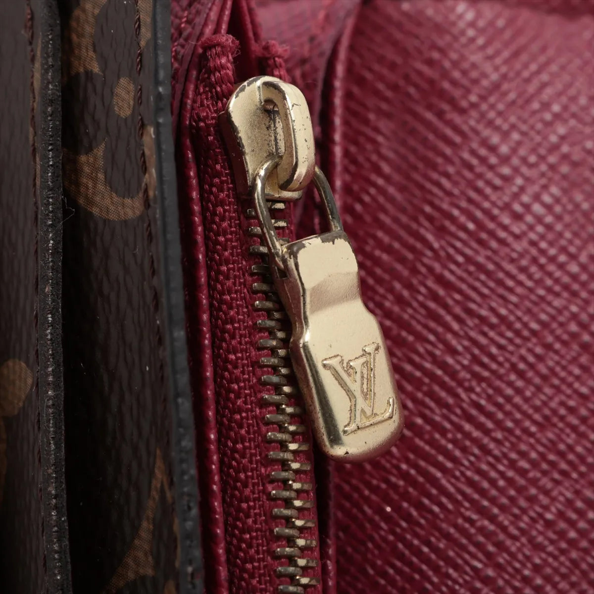 Louis Vuitton Monogram Sarah Long Wallet