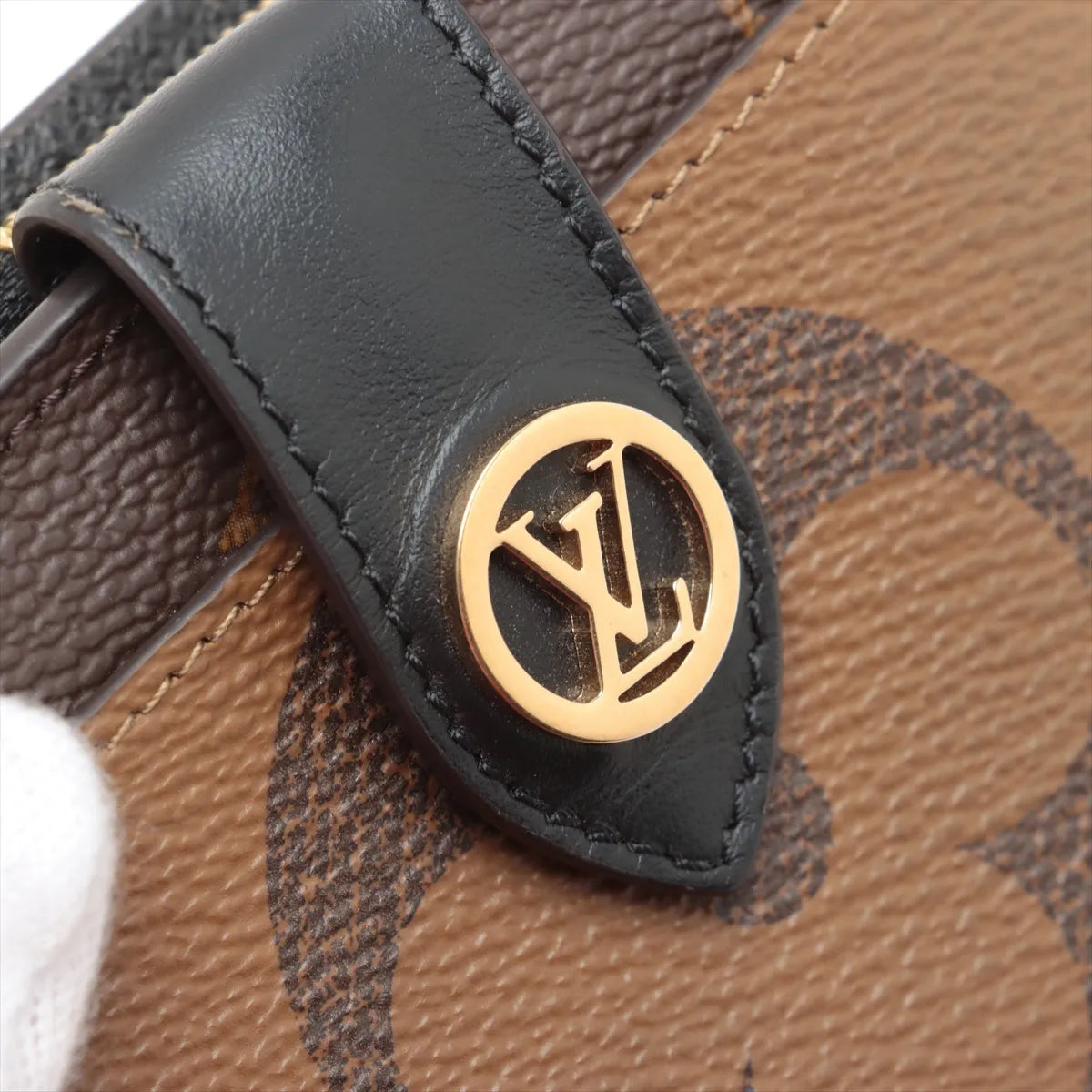 Louis Vuitton Giant Monogram Reverse Juliette Wallet