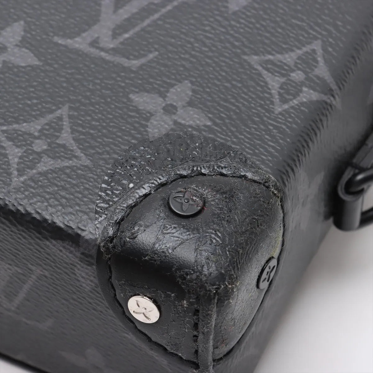 Louis Vuitton Monogram Eclipse Steamer Wearable Wallet