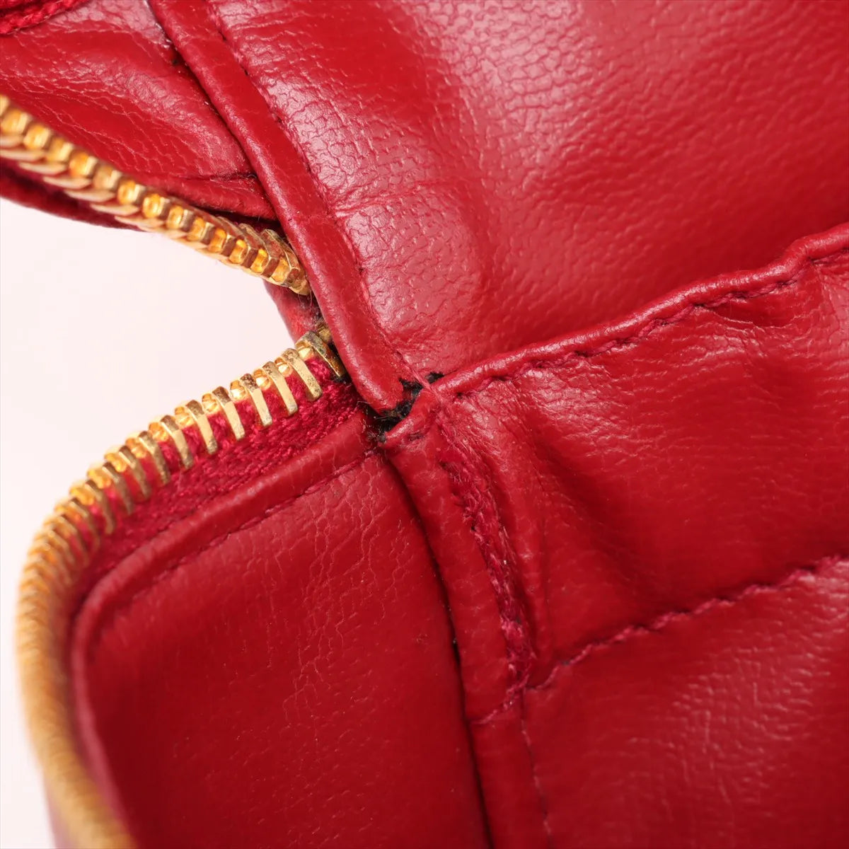 Chanel CC Logo Caviar Skin Vanity Bag Red