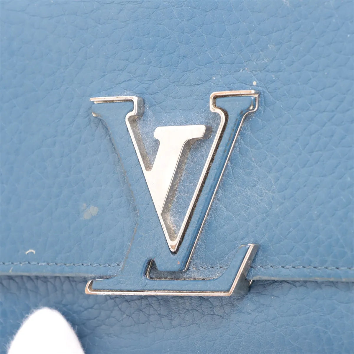 Louis Vuitton Taurillon Capucines Long Wallet Navy x Red