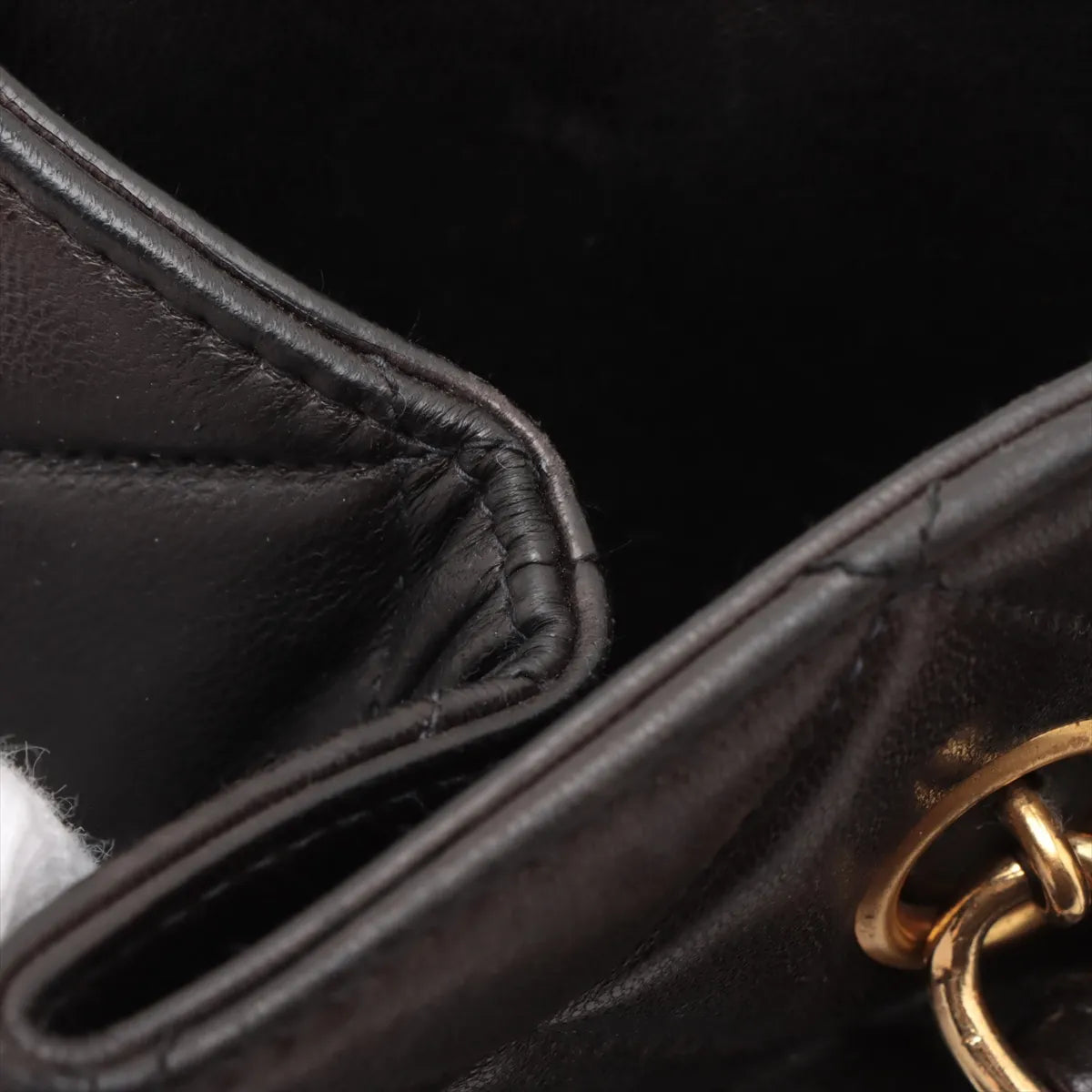 Chanel CC Logo Matelasse Lambskin Chain Tote Bag Black