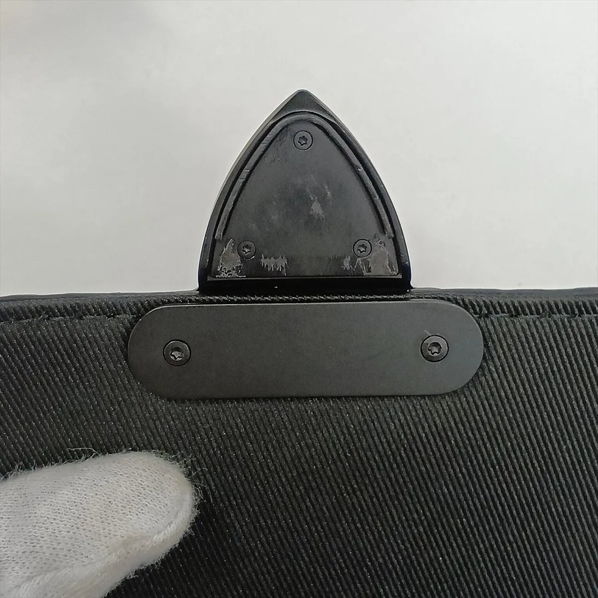Louis Vuitton Monogram Taurillon S-Lock Vertical Wearable Wallet