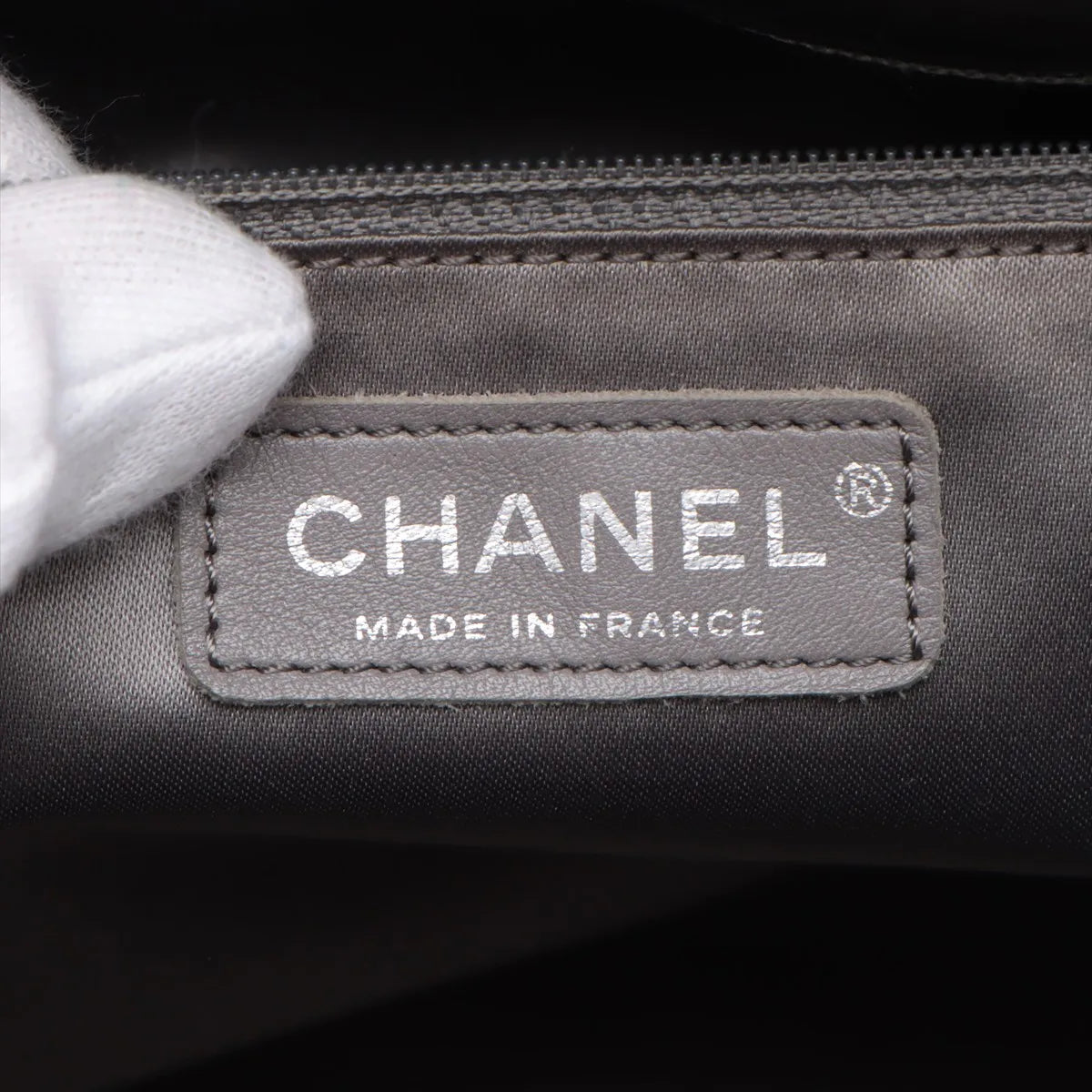 Chanel Matelasse Vinyl x Boa Chain Tote Bag Black