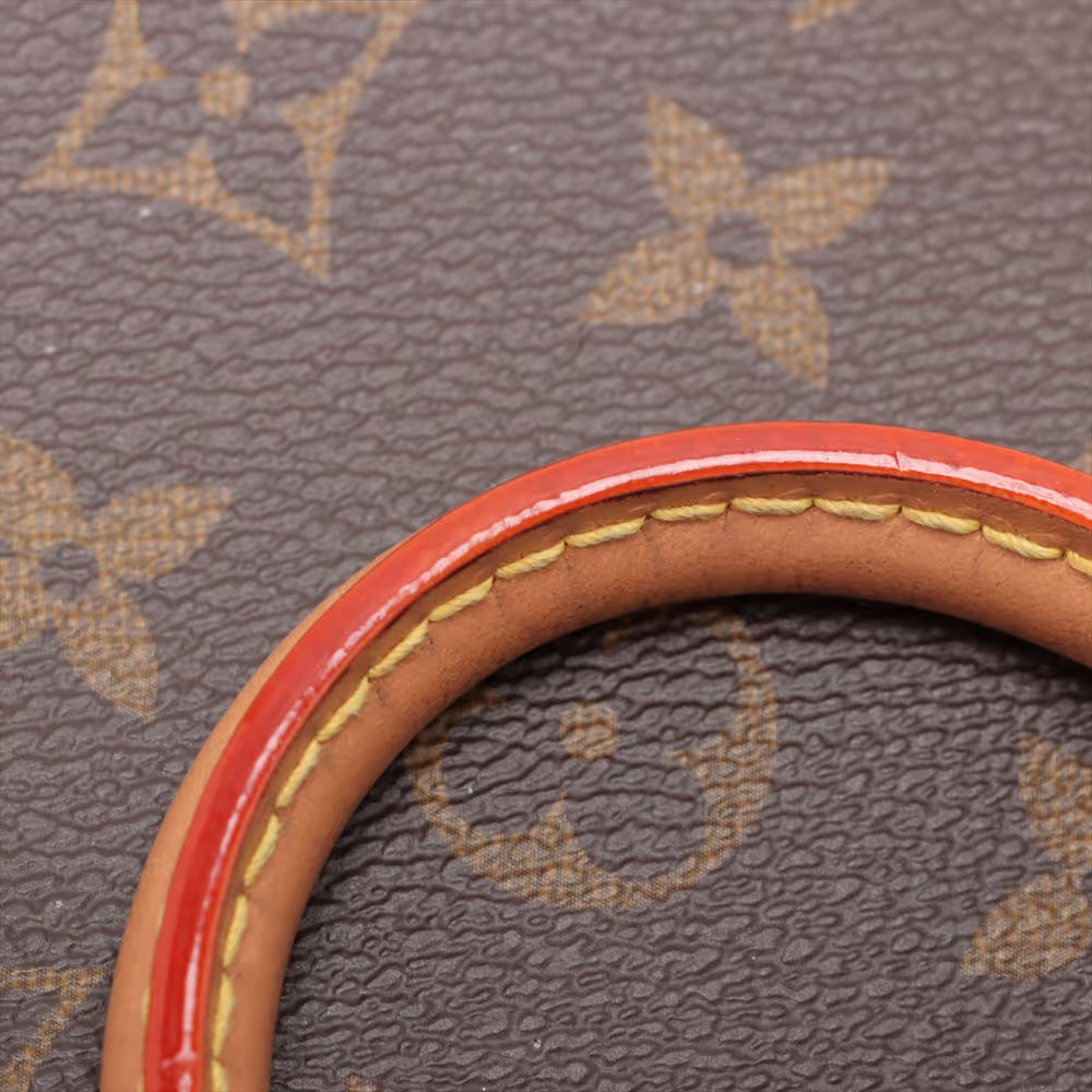 Louis Vuitton Monogram Petit Sac Plat