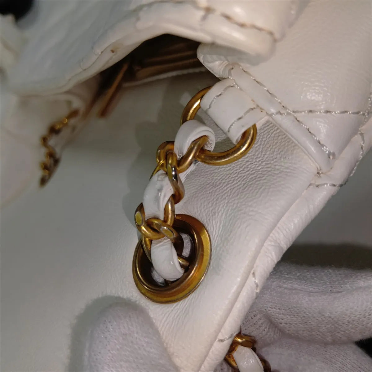 Chanel CC Logo Matelasse Lambskin Single Flap Single Chain Bag White