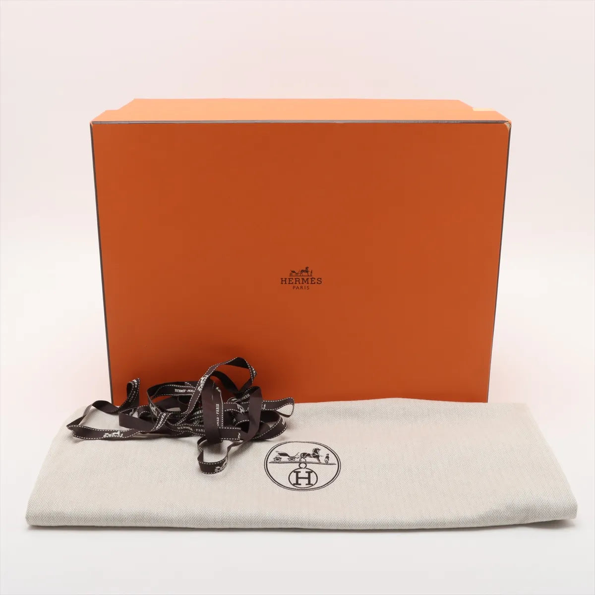 Hermès Picotin Lock 22 MM Taurillon Clemence Etain