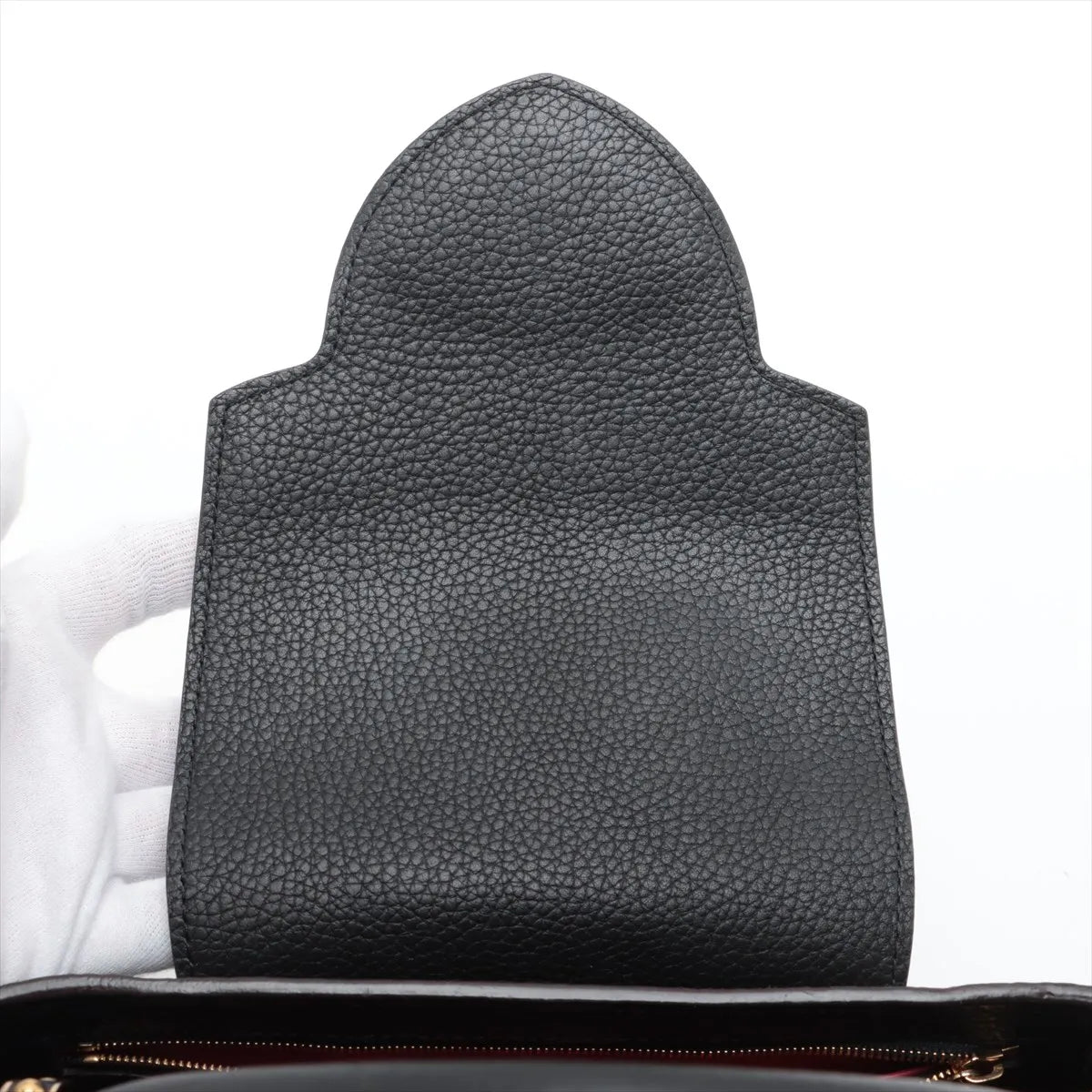 Louis Vuitton Taurillon Capucines PM Black