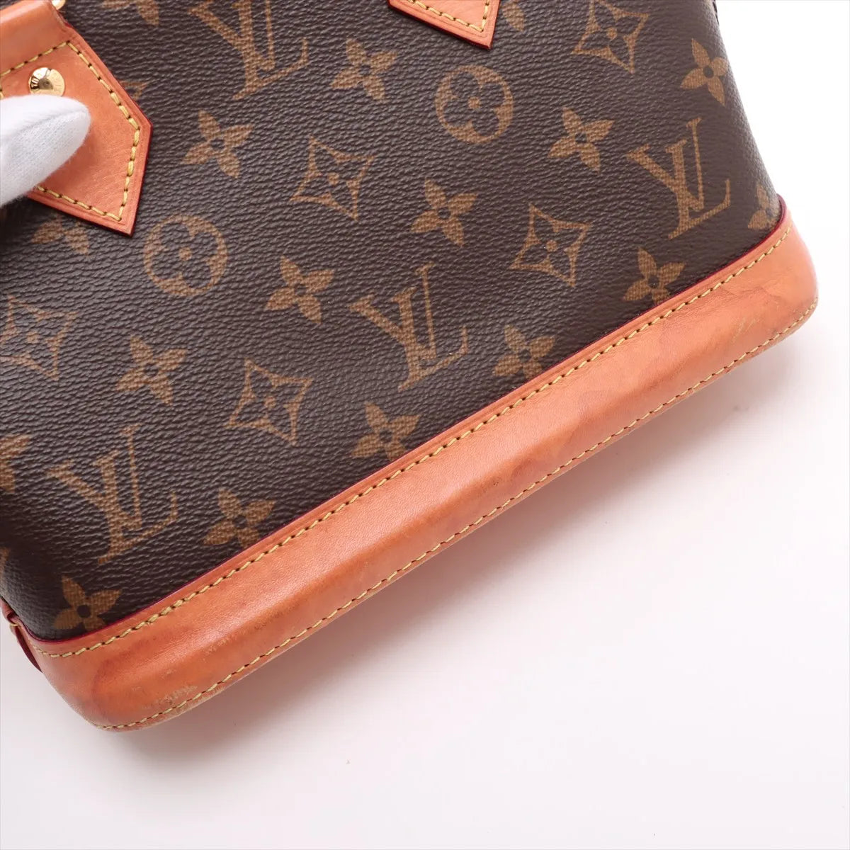 Louis Vuitton Monogram Alma BB