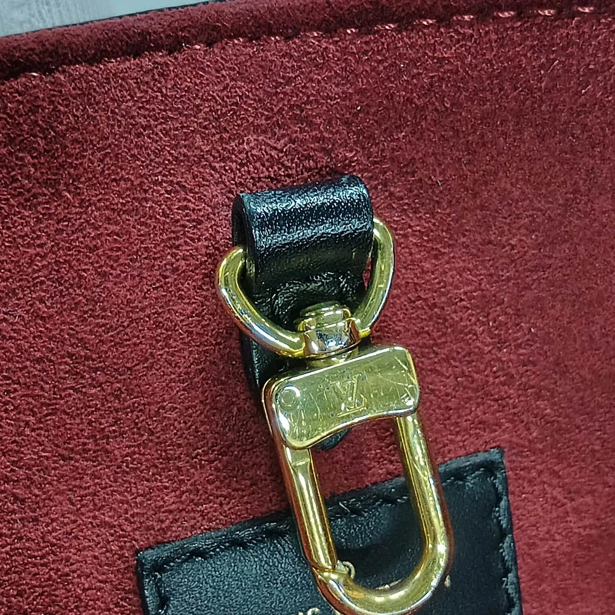 Louis Vuitton Monogram Empreinte On the Go MM Black x Creme