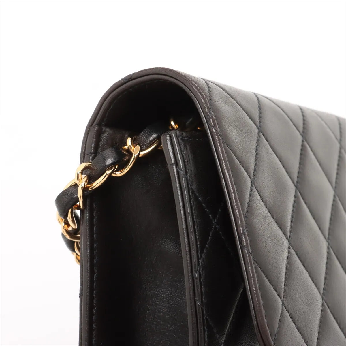 Chanel CC Logo Matelasse Lambskin Chain Shoulder Bag Black