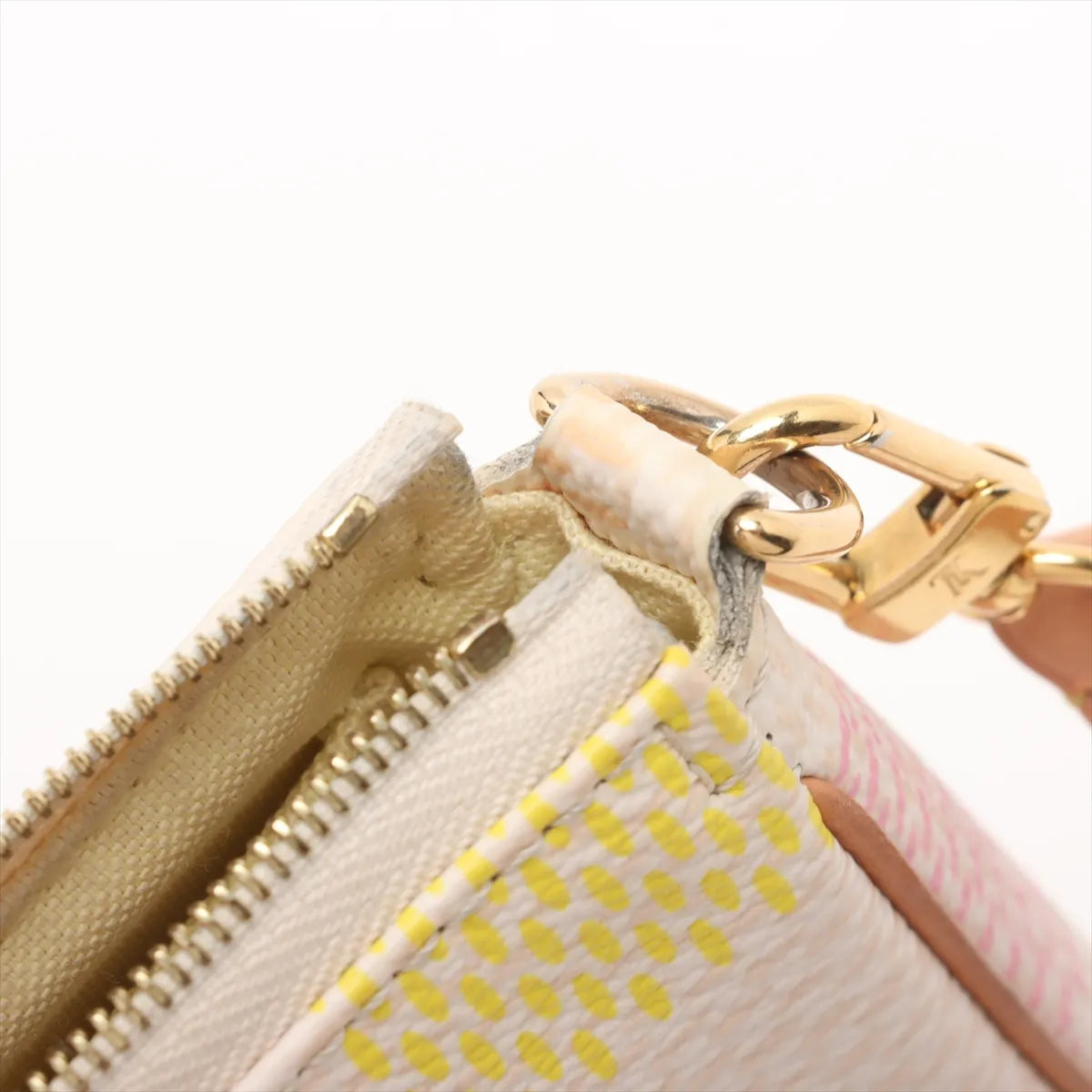 Louis Vuitton Damierlicious Pochette Accessoire Multicolor