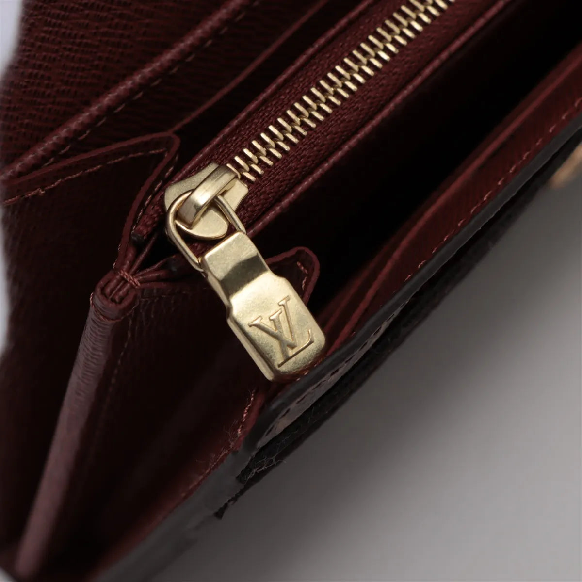 Louis Vuitton Monogram Sarah Wallet *PREORDER*