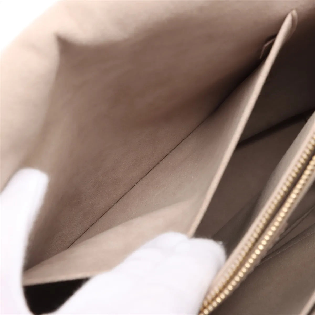 Louis Vuitton Taurillon Volta Beige