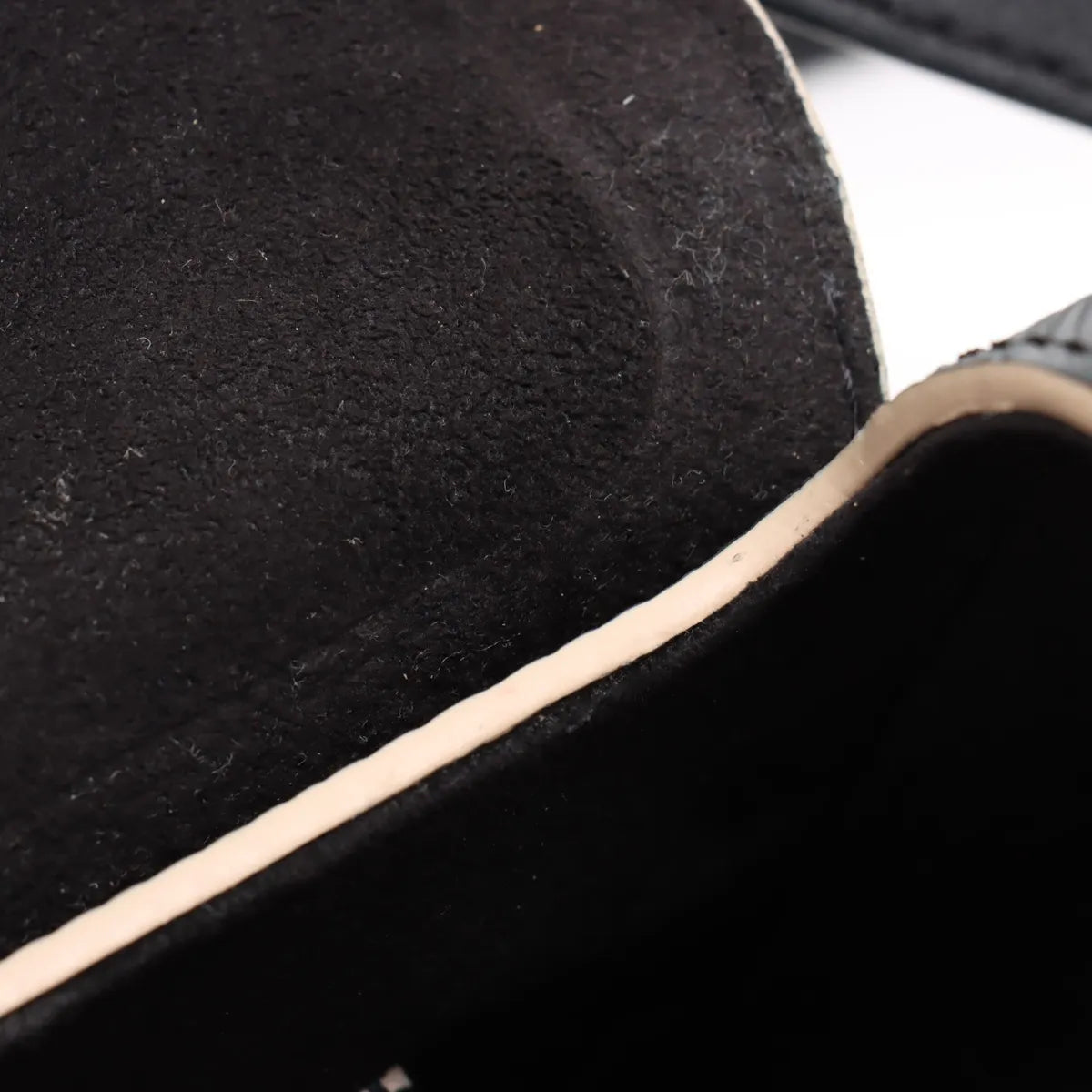 Louis Vuitton Epi Twist World Tour MM Black