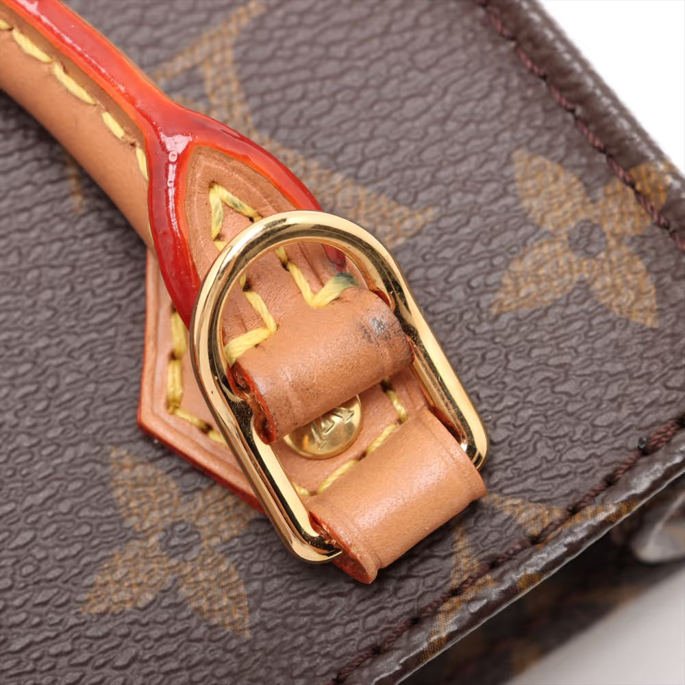 Louis Vuitton Monogram Petit Sac Plat