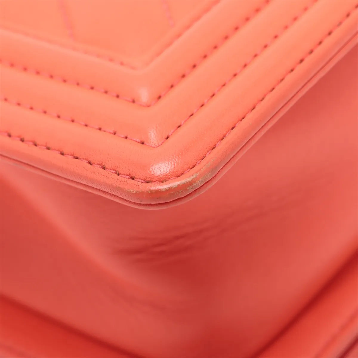 Chanel Boy Chanel 20 Chevron Small Lambskin Chain Shoulder Bag Red