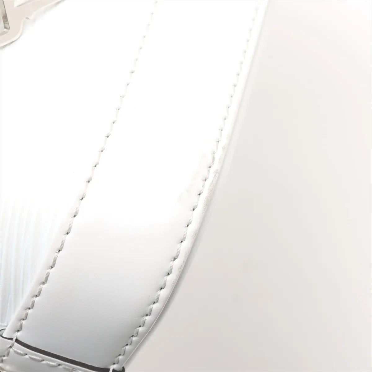 Louis Vuitton Epi Alma BB White