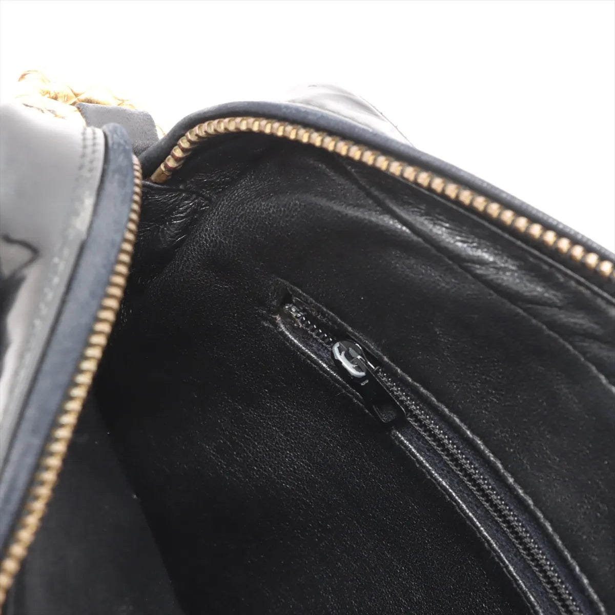 Chanel CC Logo Matelasse Patent Leather Chain Shoulder Bag