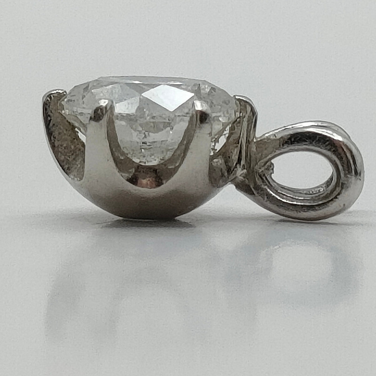 Pt900 Platinum 0.758 ct Diamond Solitaire Pendant — detail 3