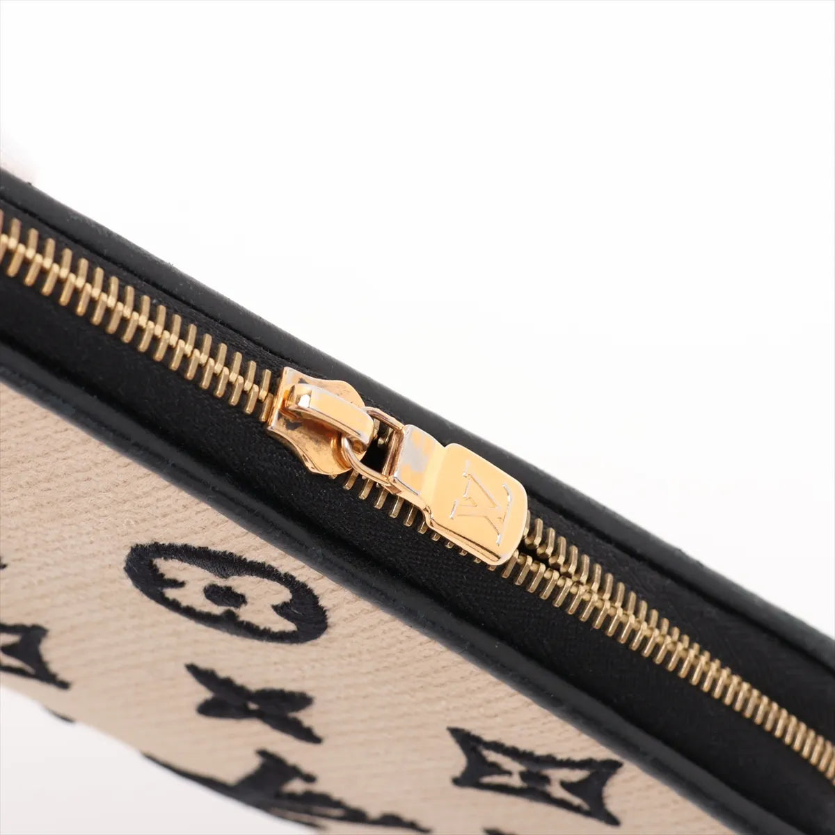 Louis Vuitton By The Pool Zippy Wallet Black x Beige