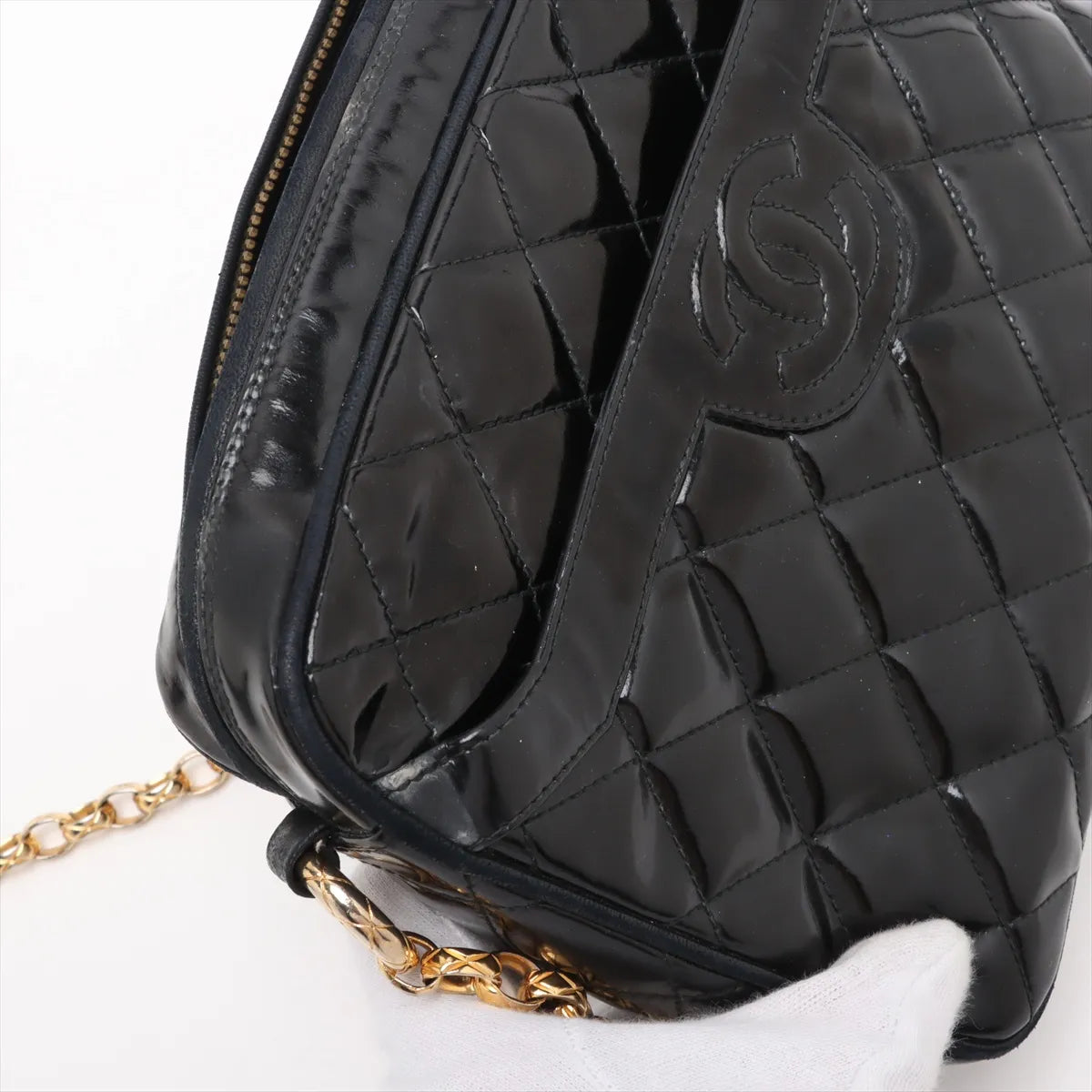 Chanel CC Logo Matelasse Patent Leather Chain Shoulder Bag