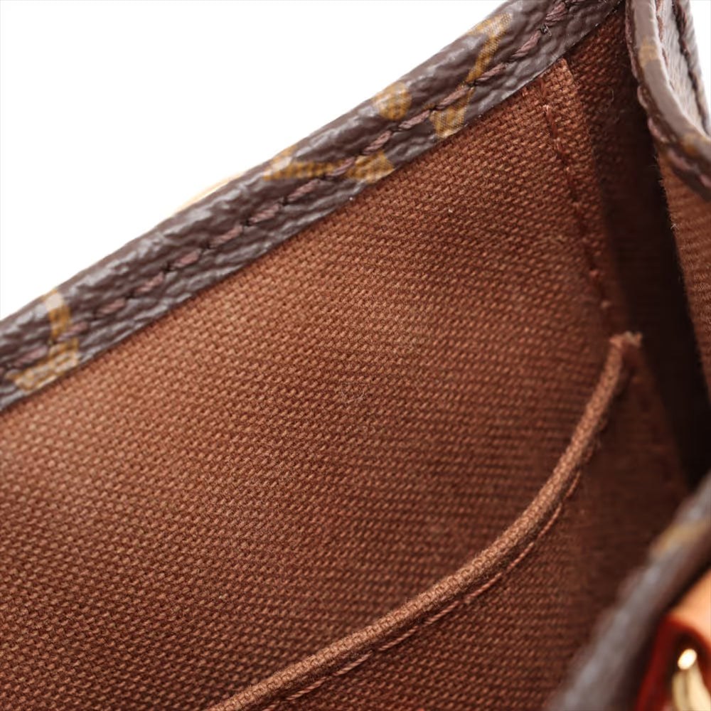 Louis Vuitton Monogram Petit Sac Plat