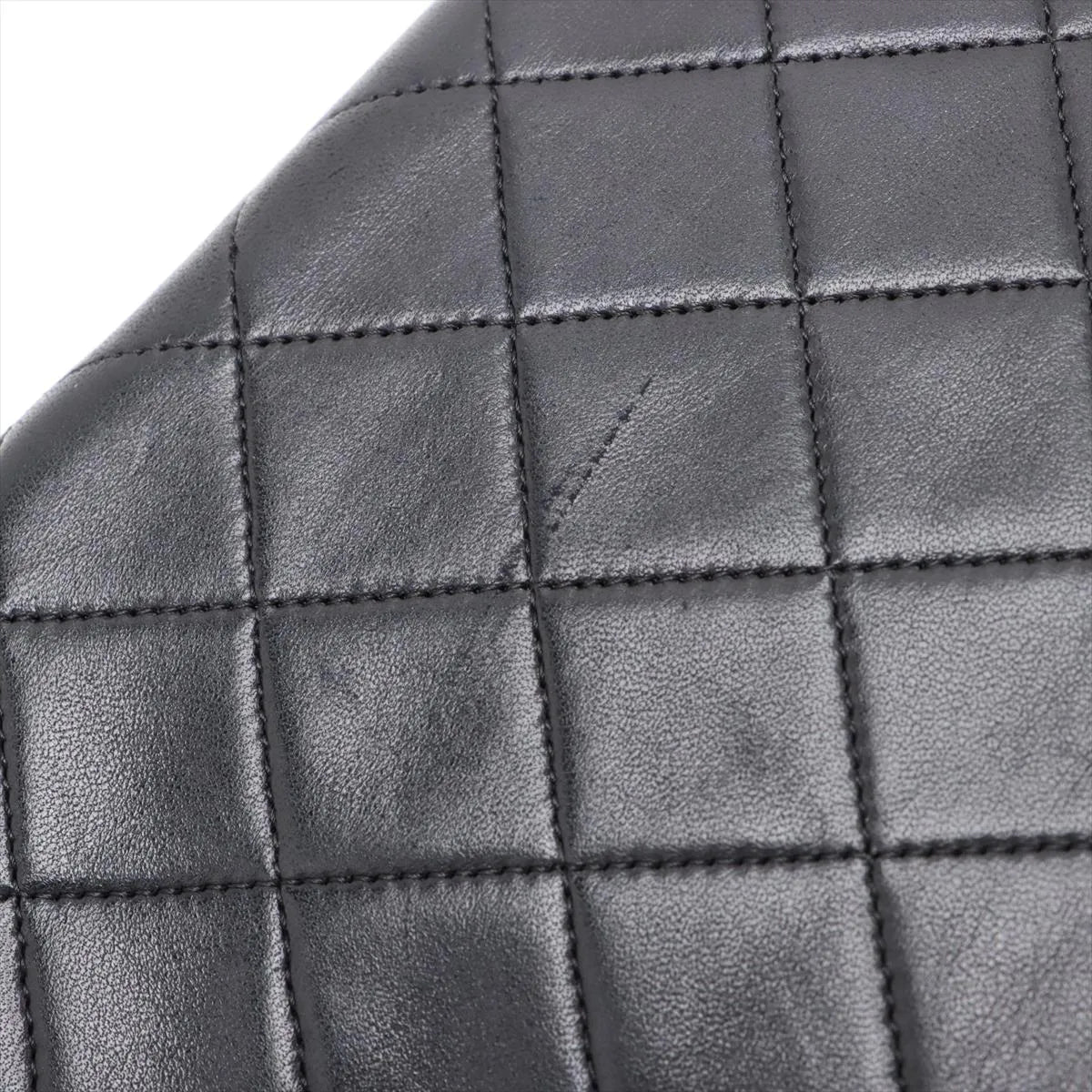 Chanel CC Logo Matelassé Lambskin Chain Shoulder Bag Black