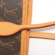 Load image into Gallery viewer, Authentic Louis Vuitton Monogram Neverfull MM