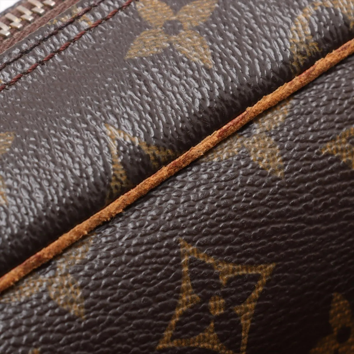 Louis Vuitton Monogram Nile Messenger Bag
