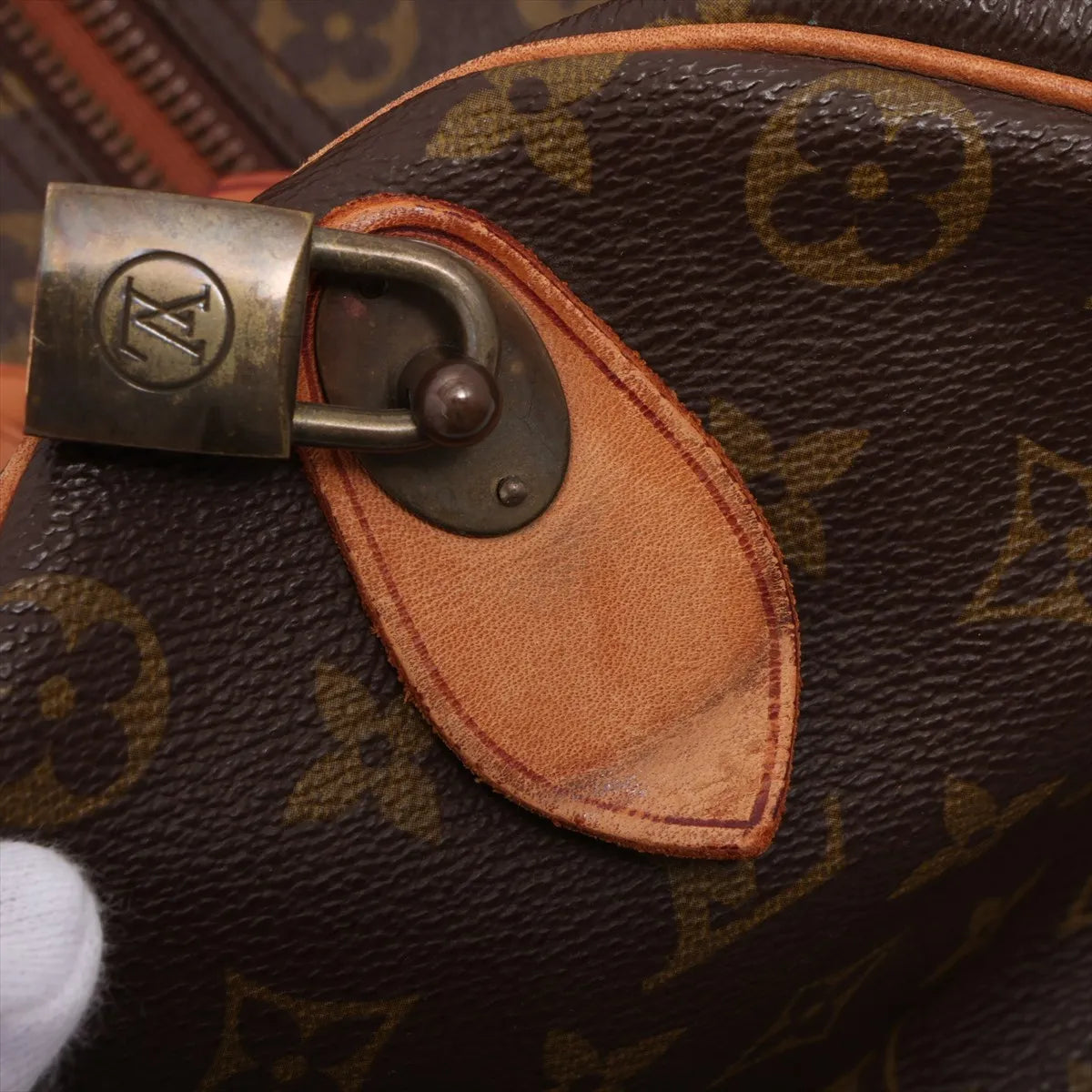 Louis Vuitton Monogram Keepall 50