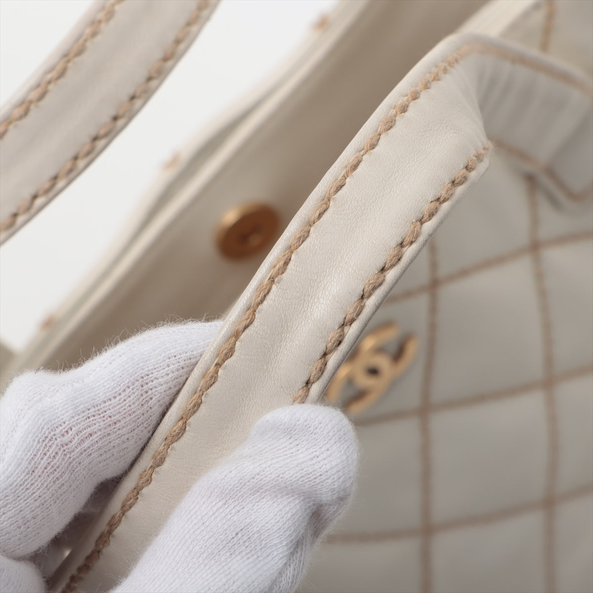 Chanel CC Logo Wild Stitch Leather Handbag White * PREORDER *