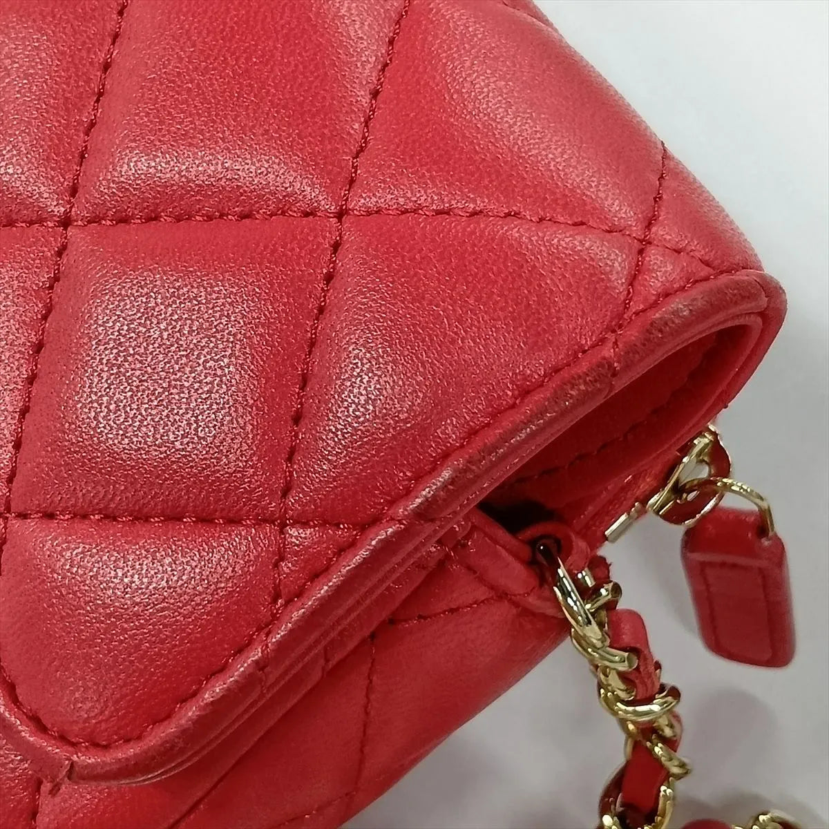 Chanel CC Logo Matelasse Lambskin Wallet on Chain Red