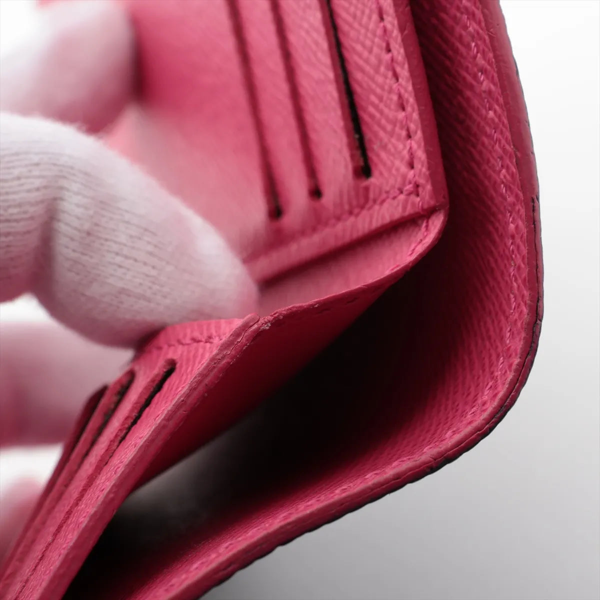Louis Vuitton Epi Floral Victorine Wallet Black x Pink