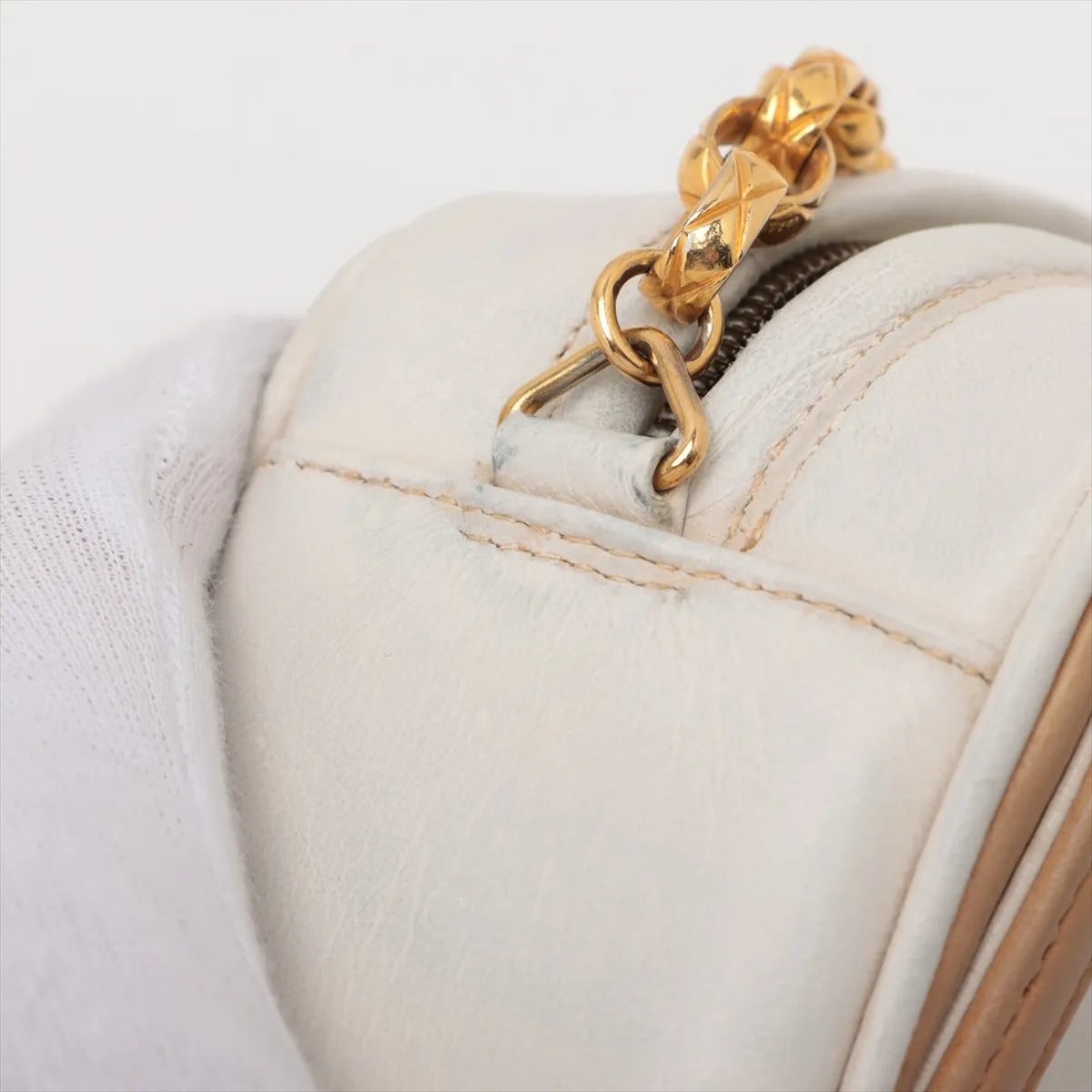 Chanel CC Logo Lambskin Chain Shoulder Bag White