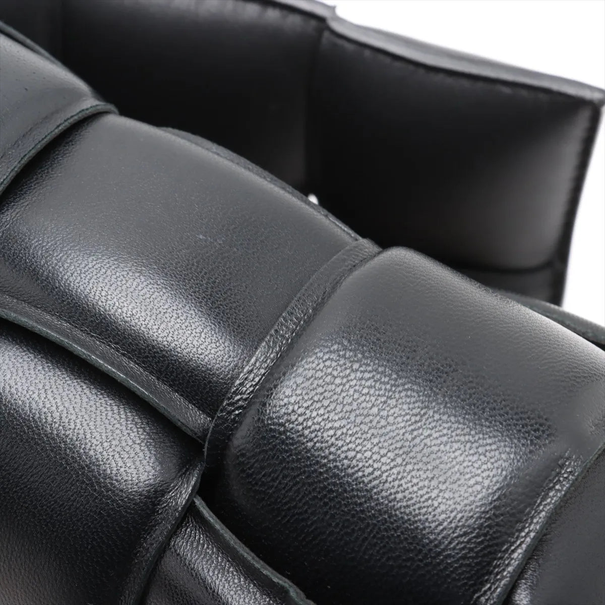 Bottega Veneta Maxi Intrecciato Padded Cassette Leather Chain Shoulder Bag Black