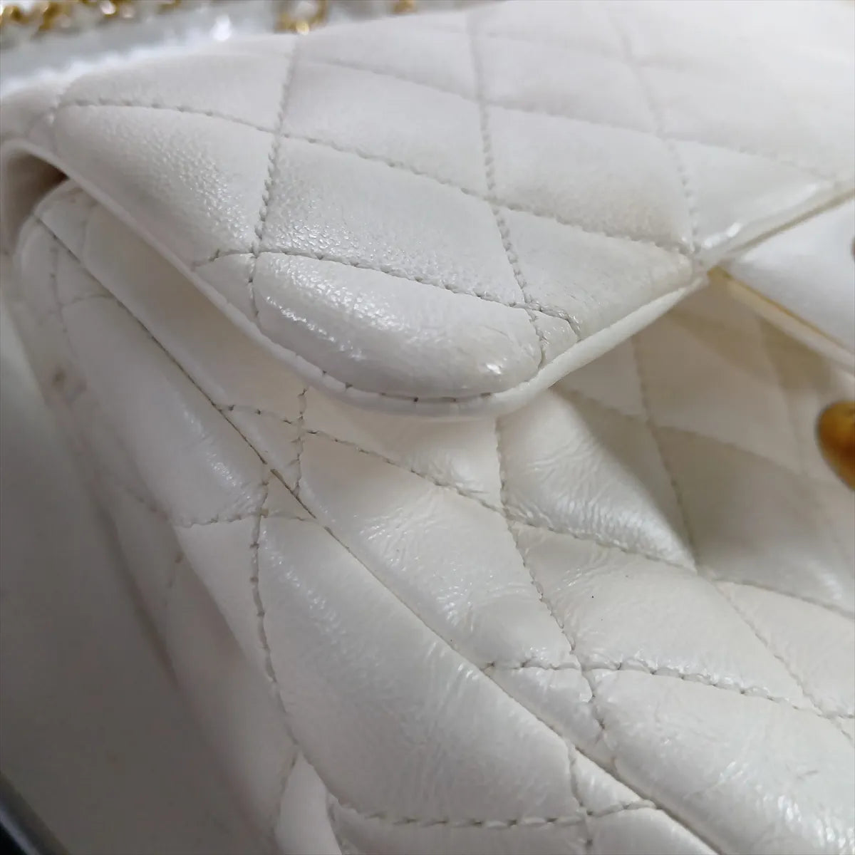 Chanel CC Logo Matelasse Lambskin Single Flap Single Chain Bag White