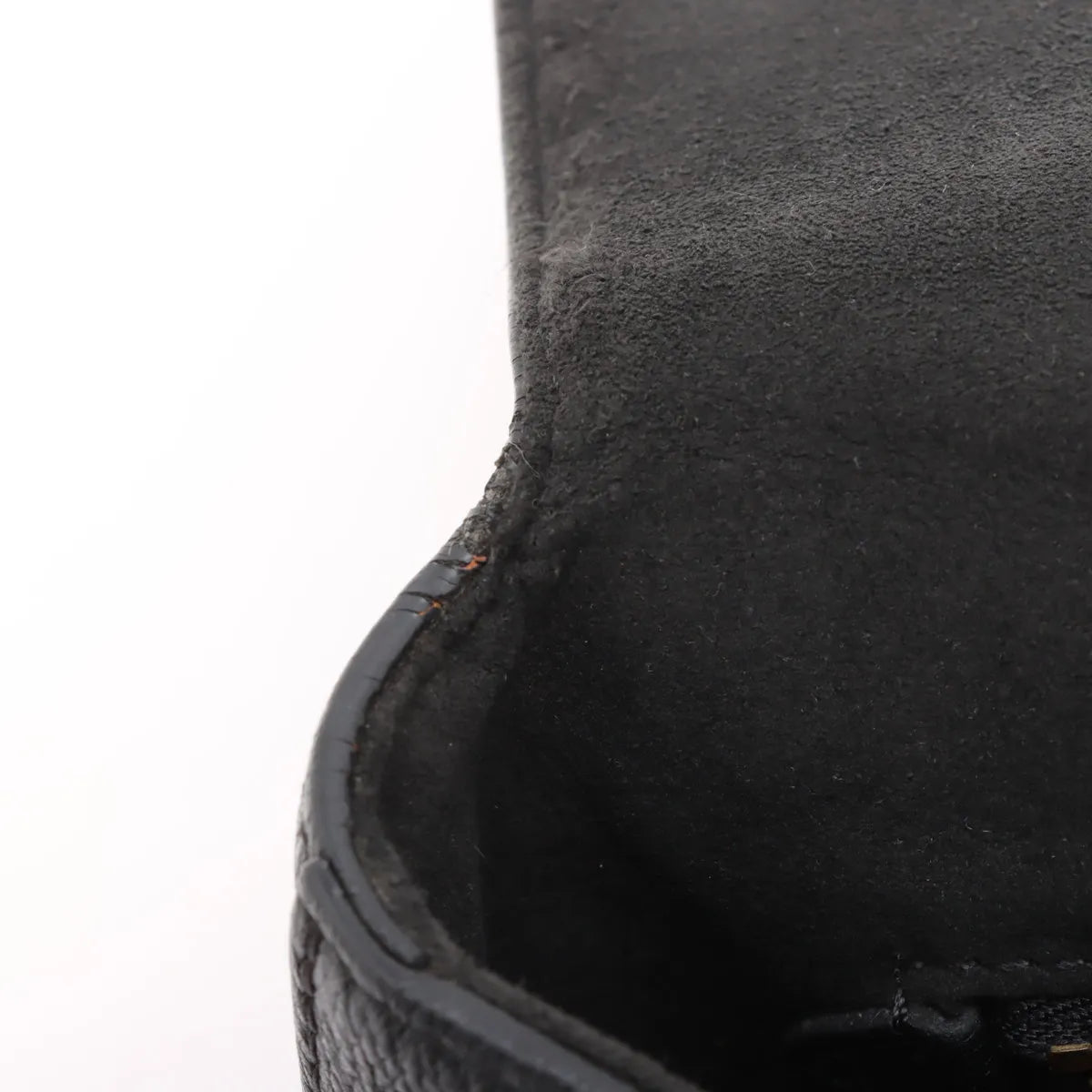 Louis Vuitton Taurillon Volta Black