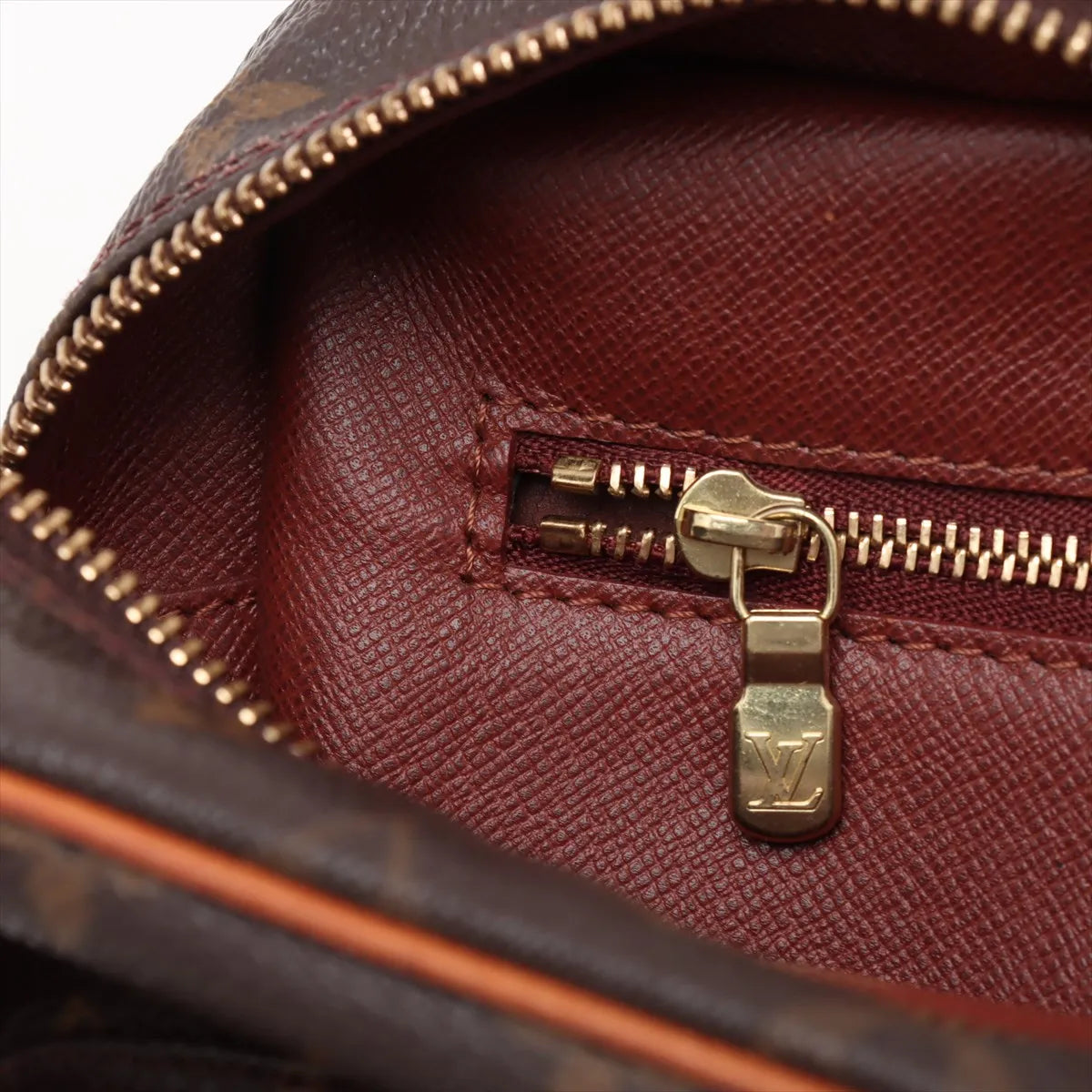 Louis Vuitton Monogram Nile Messenger Bag