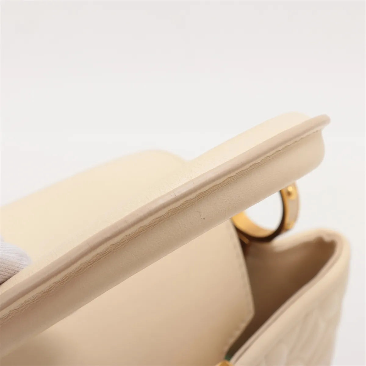 Louis Vuitton Quilted Capucines BB Beige *PREORDER*