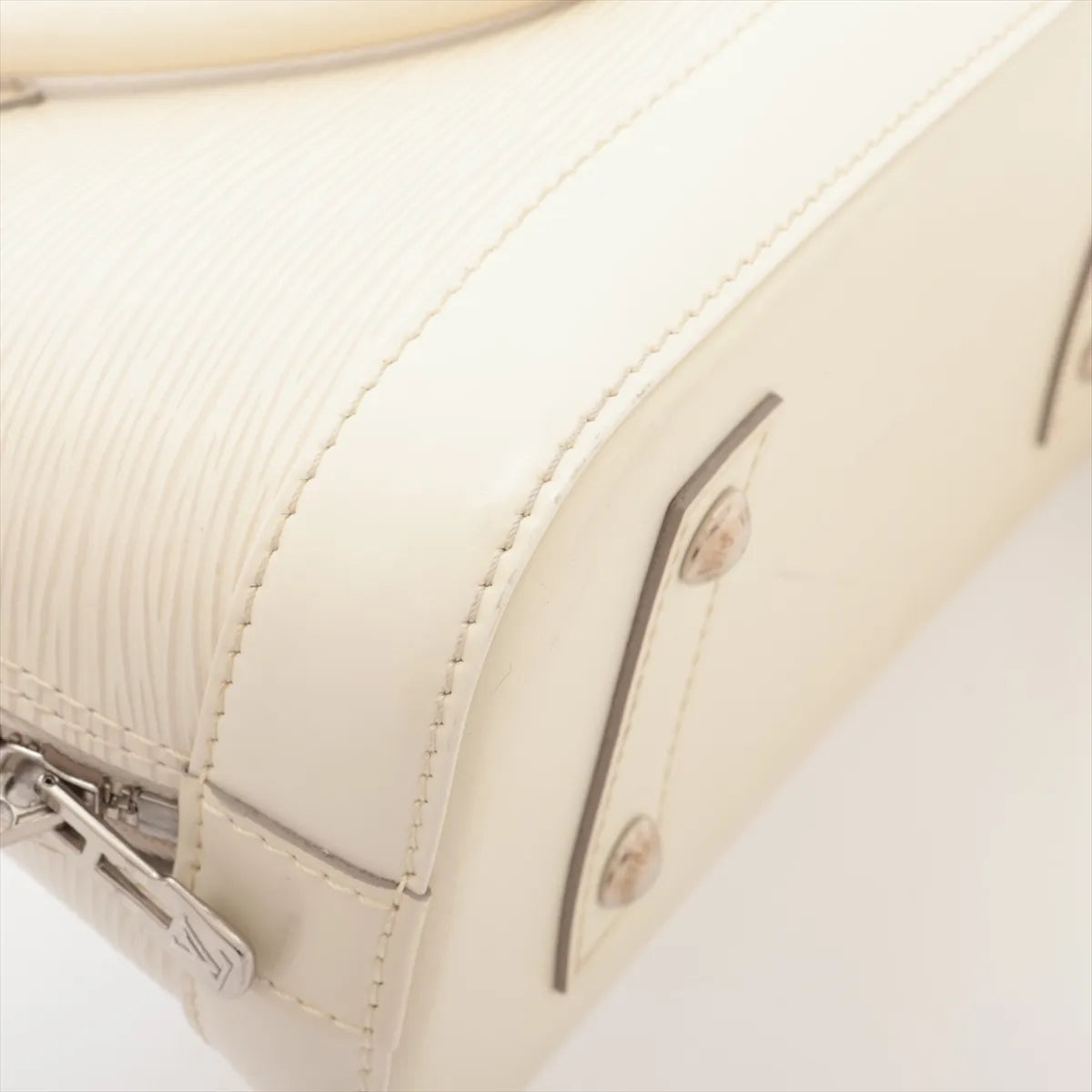 Louis Vuitton Epi Alma BB White