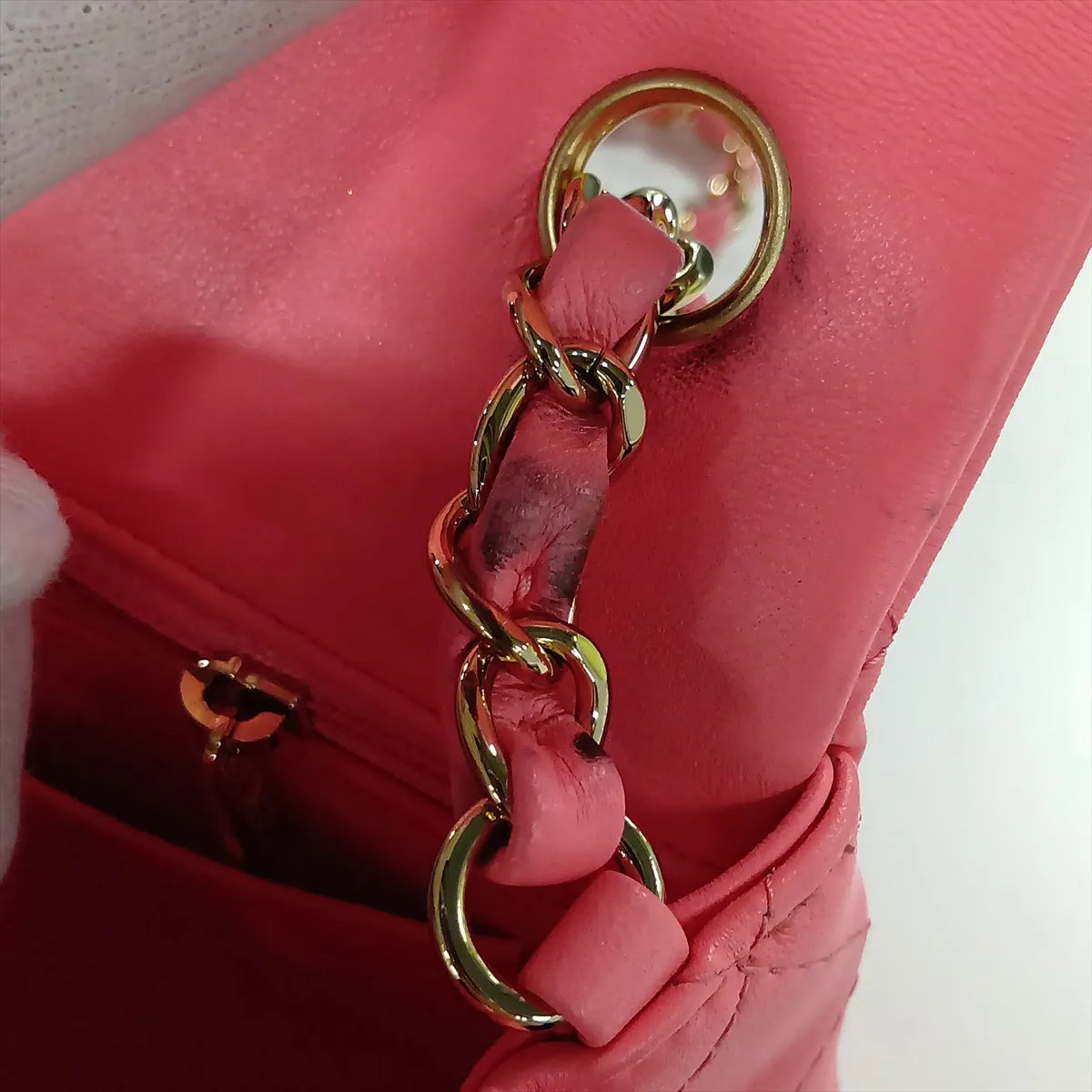 Chanel Mini Matelasse 20 Lambskin Single Flap Single Chain Bag Pink